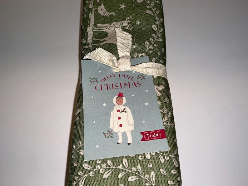 Tilda Merry Little Christmas Fat Quarter Bundle. 10 Fat Quarters. and ...