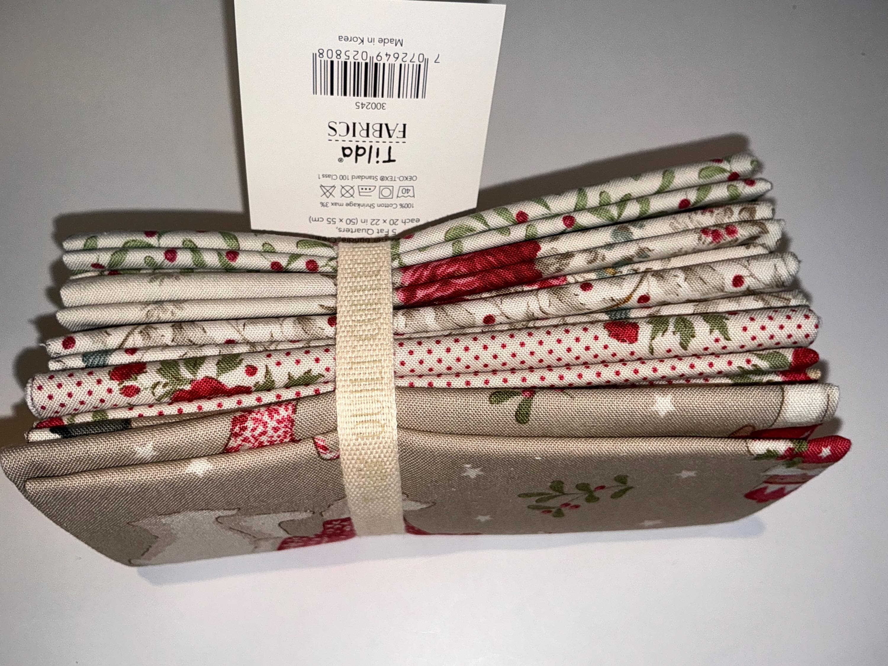 Tilda Merry Little Christmas Fat Quarter Bundle. 10 Fat Quarters. and ...