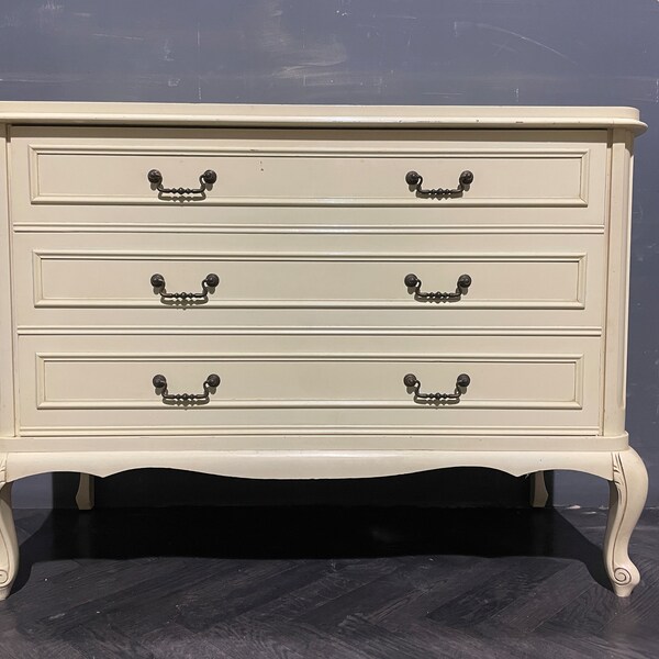 French original painted chest of  Drawers 3 drawer chest of drawers
