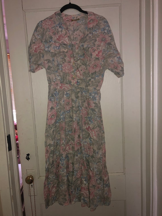 Vintage floral 1950’s dress