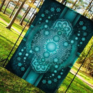 UV Reaktive Wandbehang, Mandala Wandkunst, Trippy Schwarzlicht Wandteppich, Im Dunkeln leuchtende Wandteppiche, Schwarzlicht Kunst, Psychedelischer Hintergrund