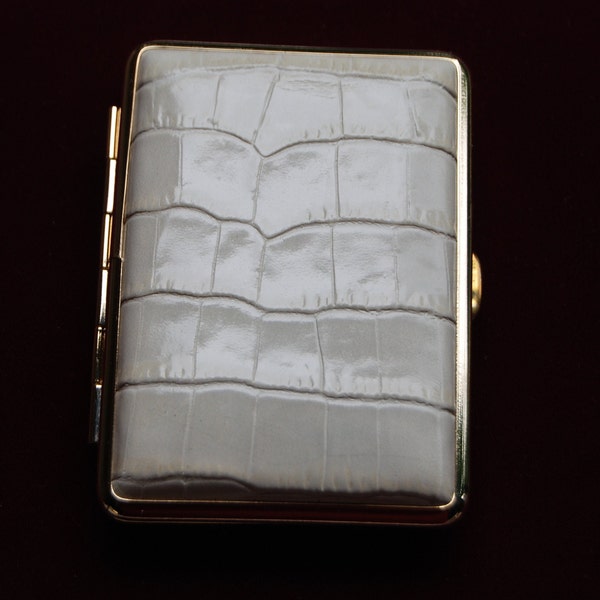 Embossed Eggshell patent leather Croc case