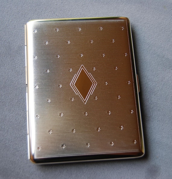 Super Slim Art Deco Pocket Case: Spring Loaded Design