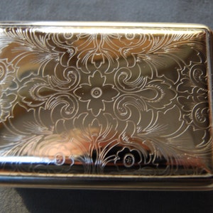 Large Paris pocket pill/vitamin case