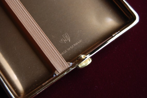 Large pocket eggshell Croc Case - image 5