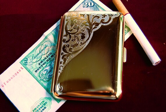 Florentine brass cigarette case - image 2