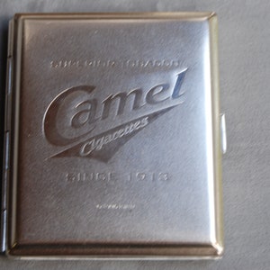 Etui na papierosy Camel z 1996 roku zdjęcie 6