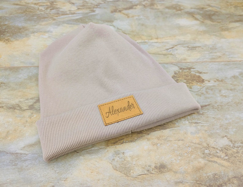 Personalisiertes SnapPap Label 'Name' Hellbraun 3 Größen wählbar ideal für Mützen, Kleidung, Jacken, Beanies, aus veganem Leder Bild 6