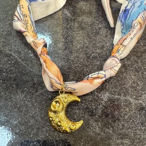 Viral Scarf Necklace