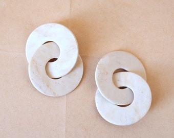 Ecru intertwined hoop earrings | Made in France in Polymer Clay | Minimalist Jewelry Helka Atelier