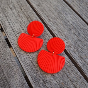Textured Red Earrings | Made in France in Polymer Clay | Helka Atelier Minimalist Jewelry