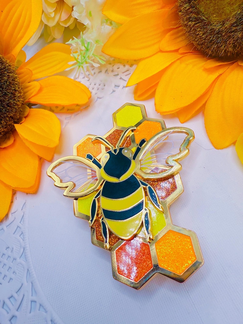 AliceLolitaCreations Bumblebee Enamel Phone Grip