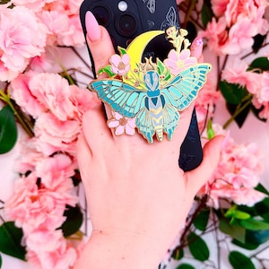 Pin de esmalte con forma de luna, polilla y mariposa, accesorio para teléfono chapado en oro