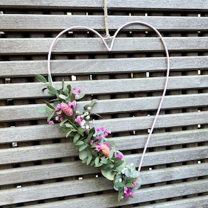 Trockenblumenkranz Muttertag Herz Wandkranz Blumen Türkranz Wandkranz Dekokranz Geschenk mit Grußkarte Mama Karte Trockenblumen Geschenk