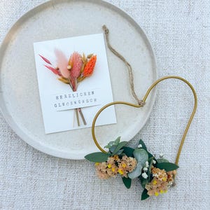 Trockenblumenkranz Muttertag Herz Wandkranz Blumen Türkranz Wandkranz Dekokranz Geschenk mit Grußkarte Mama Karte Trockenblumen Geschenk