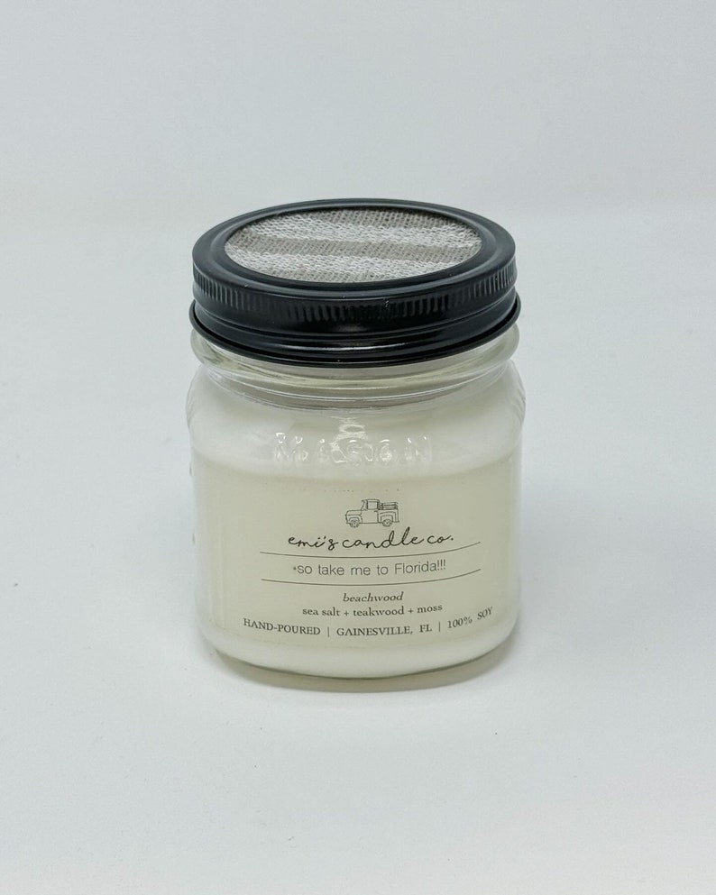 Beachwood Soy Candle - Thumbnail 4