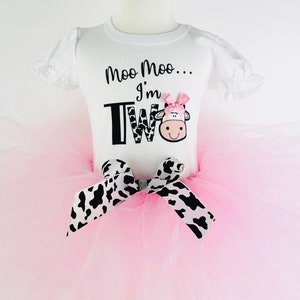 Moo Moo I&#39;m Two Outfit Kids Birthday Shirt Second Birthday Outfit Girl Farm Animal Birthday Theme Cow Tutu Set Cow Holy Cow I&#39;m One Birthday