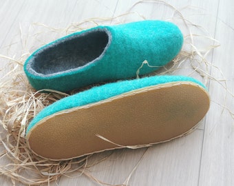Mint wool slippers / Slippers with beige rubber / Colourful wool slippers / Slippers / Wool clogs / gift for her