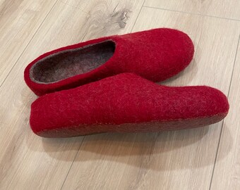 Felted Slippers/ Bordo Grey Natural Wool / Home Shoes - Adult slippers - Warm slippers - clogs