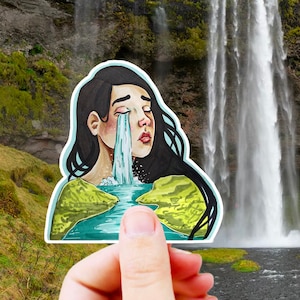 Adesivo de cachoeira - adesivo de vinil de árvore, adesivo de floresta, adesivo de Islândia, adesivo de cottagecore, adesivo de laptop de montanha, decalque de mãe natureza