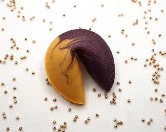 Custom Fortune Cookie Wedding Favor, Pregnancy Announcement, Celebration Invitation, Purple Dough Cookie