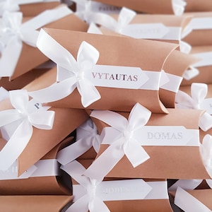 Personalisierter Glückskeks mit SILBER glänzender Tisch Namenskarte, Geburtstags Tisch Namenskarte, Hochzeitstisch Namenskarte, Geschenk für Hochzeitsgäste