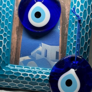 Ojo de mal de ojo de Murano de cristal azul hecho a mano / Amuleto protector de 7 cm / Nazar versátil para el hogar, el coche, regalos de fiesta y decoración del árbol de Navidad