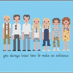 Può includere: Uno schema di punto croce con un gruppo di sette figure pixelate, tra cui tre uomini e quattro donne, in piedi in fila. Le figure indossano abiti casual e hanno diversi stili di capelli. Il testo "you always knew how to make an entrance" è scritto sotto le figure.
