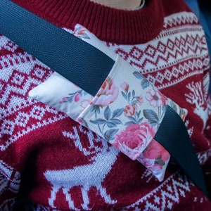 Seatbelt pillow, port pillow for seatbelt, Seatbelt cushion, Port Pillow
