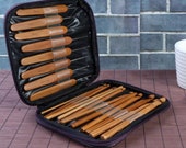 Crochet hooks with case Bamboo Crochet hooks set with case Häkelnadel Set mit Etui häkeln