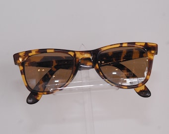 Esprit fashion sunglasses, with yellow patterns in the brown cellulose acetate, London fresh style, leopard look, made in Austria