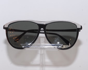 Gafas de sol Rayban con tratamiento antirreflectante, al estilo neoyorquino; diseñado por Bauch