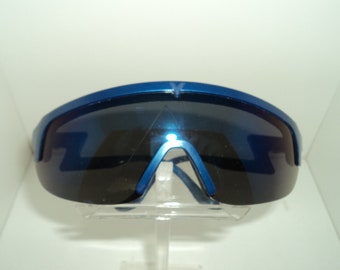 Vuarnet vintage sunglasses, blue colors, made in France