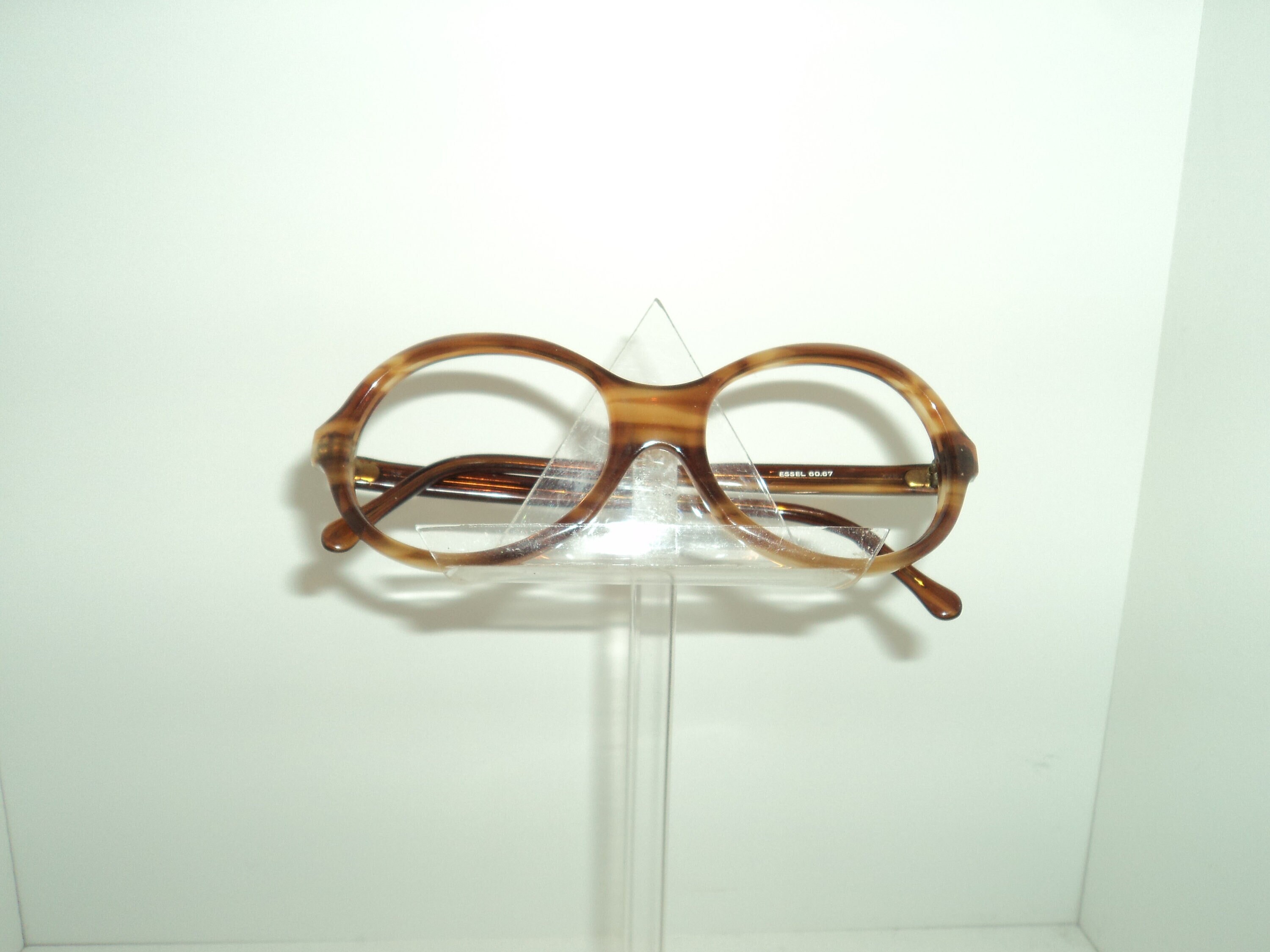 Essel Doutique Sunglasses Frame RARE ESSEL BOUTIQUE SUNGLASSES VINTAGE SQUARE HONEY FRAME  main image 3