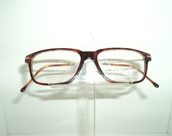 Okulary Giorgio Armani, wyprodukowane we Włoszech