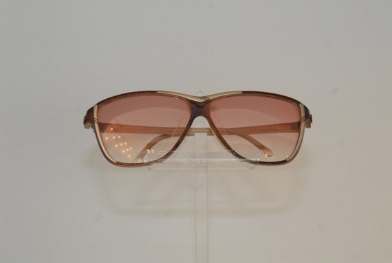 Mannequin Sunglasses Vintage, Parisian Style, Made in France  display picture 3