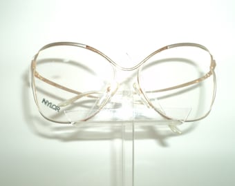 Essilor eyewear, model 327, made in France