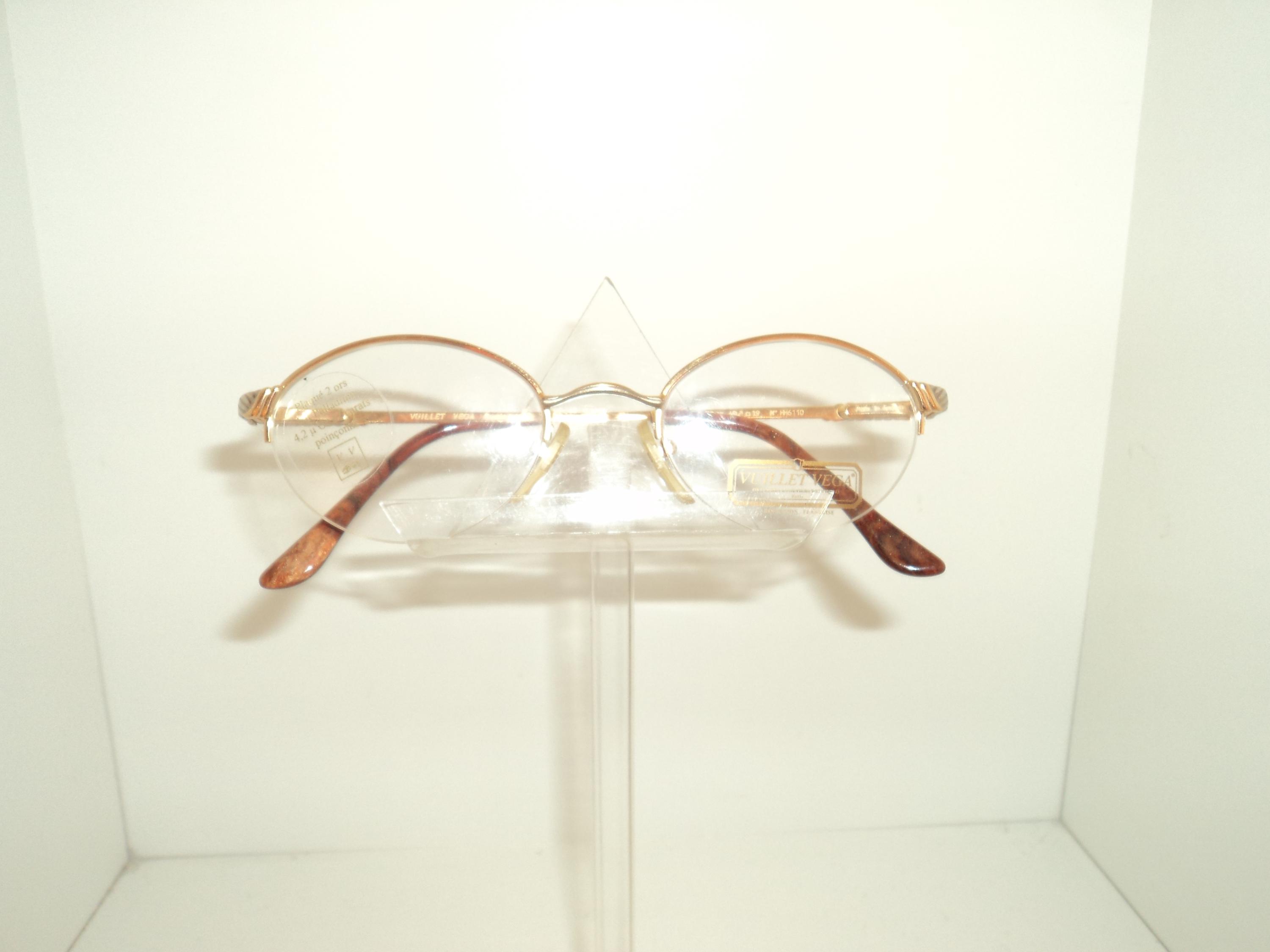 Vuillet Vega - Etsy