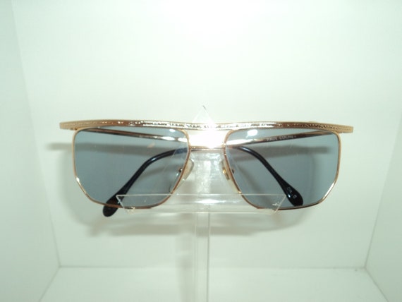 Buy Round Sunglasses Online Starting at 899 - Lenskart