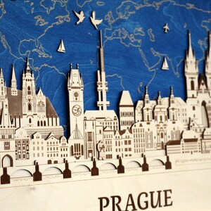 Prag Wandkunst, Reiseerinnerung, kreative Holzwanddekoration, Geschenk für Paar, rustikales Prag Stadtbild, Geschenk zum 5