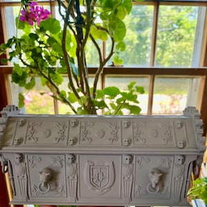 Magnetic Nosferatu Coffin Replica