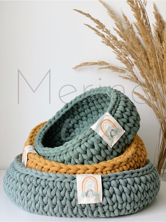 Merino Cat Bed: Crochet Basket, Pet Furniture