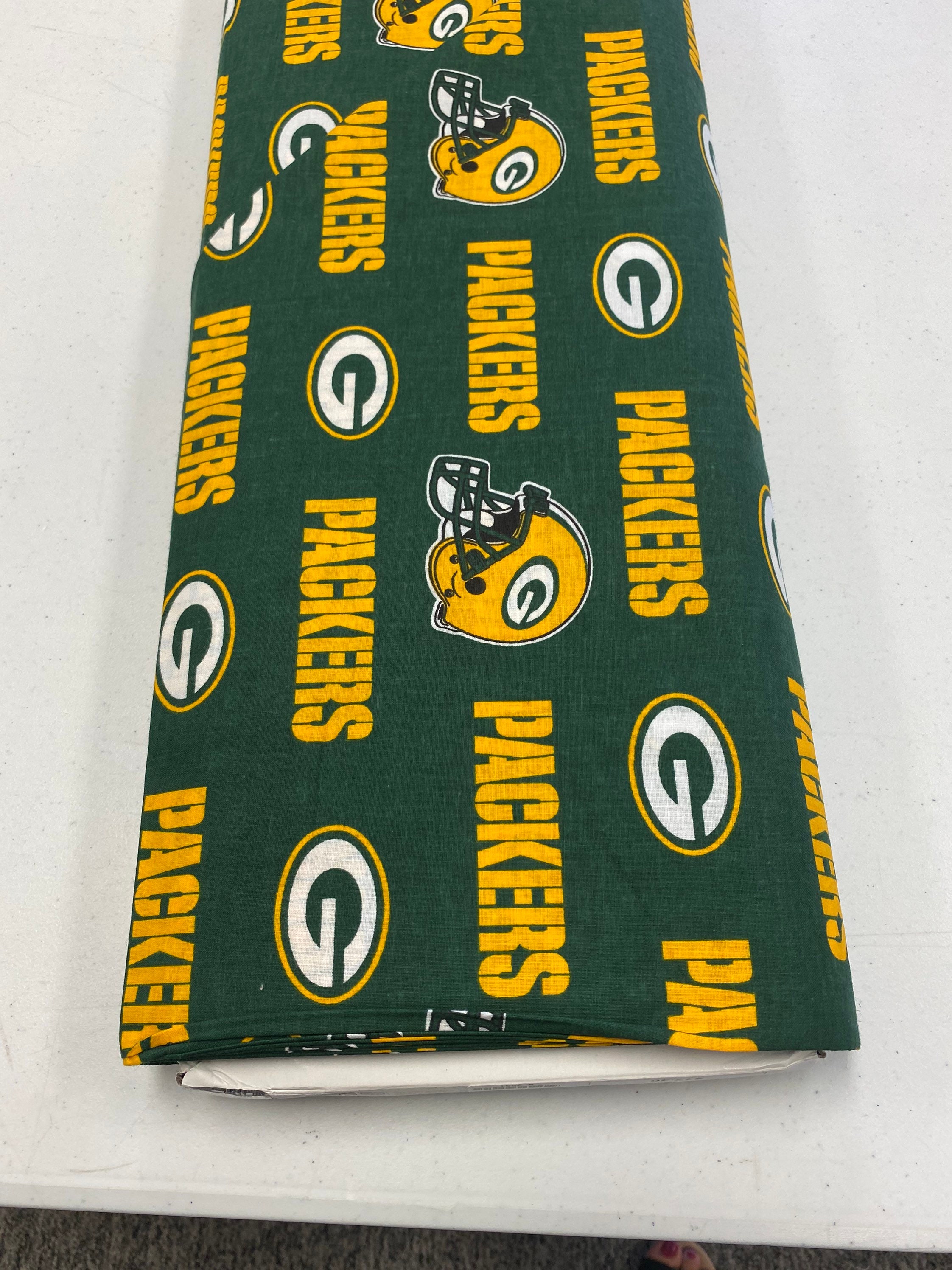 1/2 Yard Increments of Green Bay Packer Fabric 6317D | Etsy