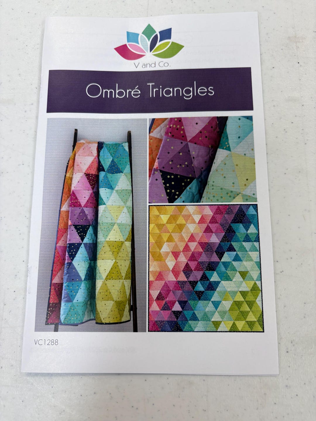 AJ -  Ombre Triangles Fig Shake (Gold) main image 1