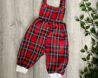 Klassisk skotsk tartan babysparkdräkt, rött tartan vintagematerial, tartan babypresent, unisex babysparkdräkt