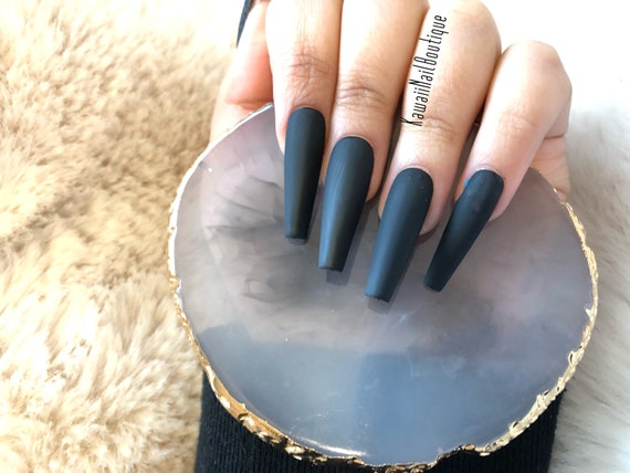 Matte nails 2024