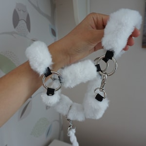 Cabezada para caballo de juguete + rienda / Conjunto de piel blanca imagen 3