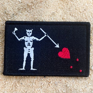 JOLLY ROGER PIRATE Flag Patch Iron-on Embroidered Applique