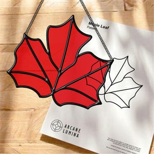 Feuille d'érable canadienne | Motif vitrail | Modèle de capteur de soleil | Facile à utiliser | Téléchargement numérique PDF et PNG | Imprimable