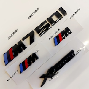 Bmw M750i Set, 2 x M emblem for the fenders (45 x 15 mm) + M 750i trunk + Xdrive Black Glossy New in foil, lettering, badge